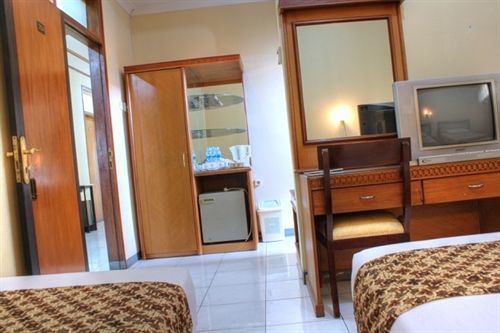Hotel Cihampelas 1 Бандунг Екстер'єр фото