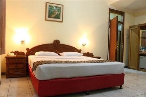 Hotel Cihampelas 1 Бандунг Екстер'єр фото