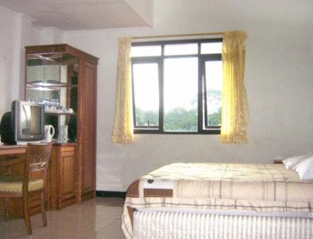 Hotel Cihampelas 1 Бандунг Номер фото